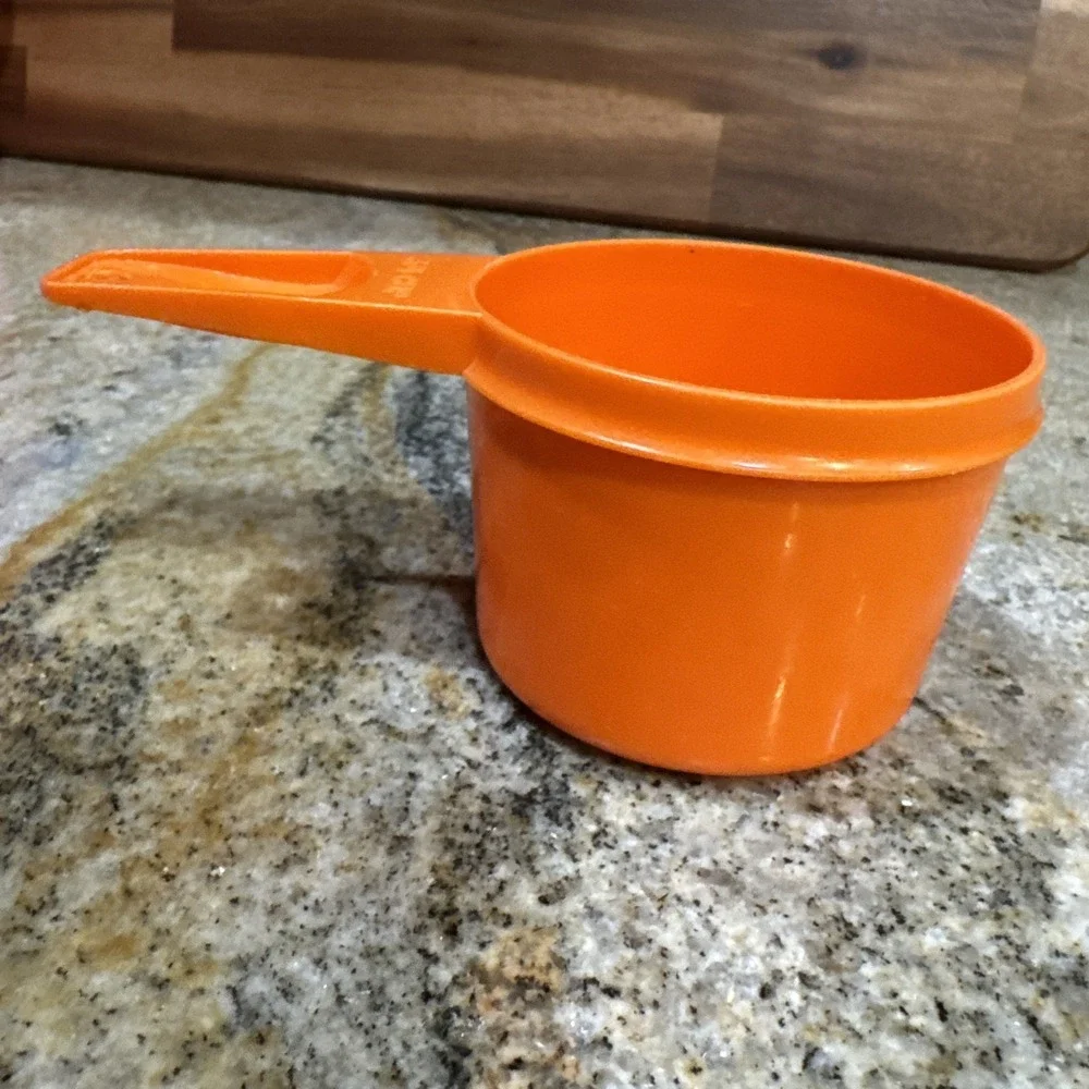 Tupperware orange cup